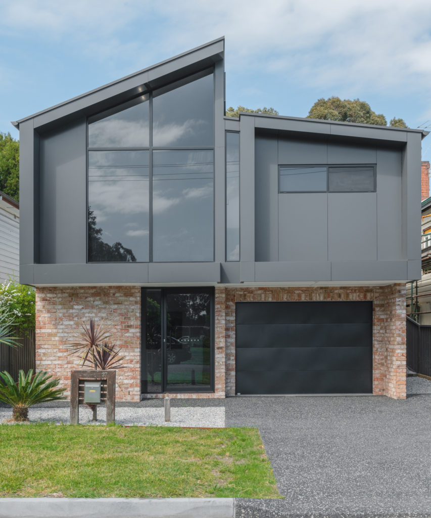 1.-Front-Exterior-6---37-George-Street,-Tighes-Hill_new