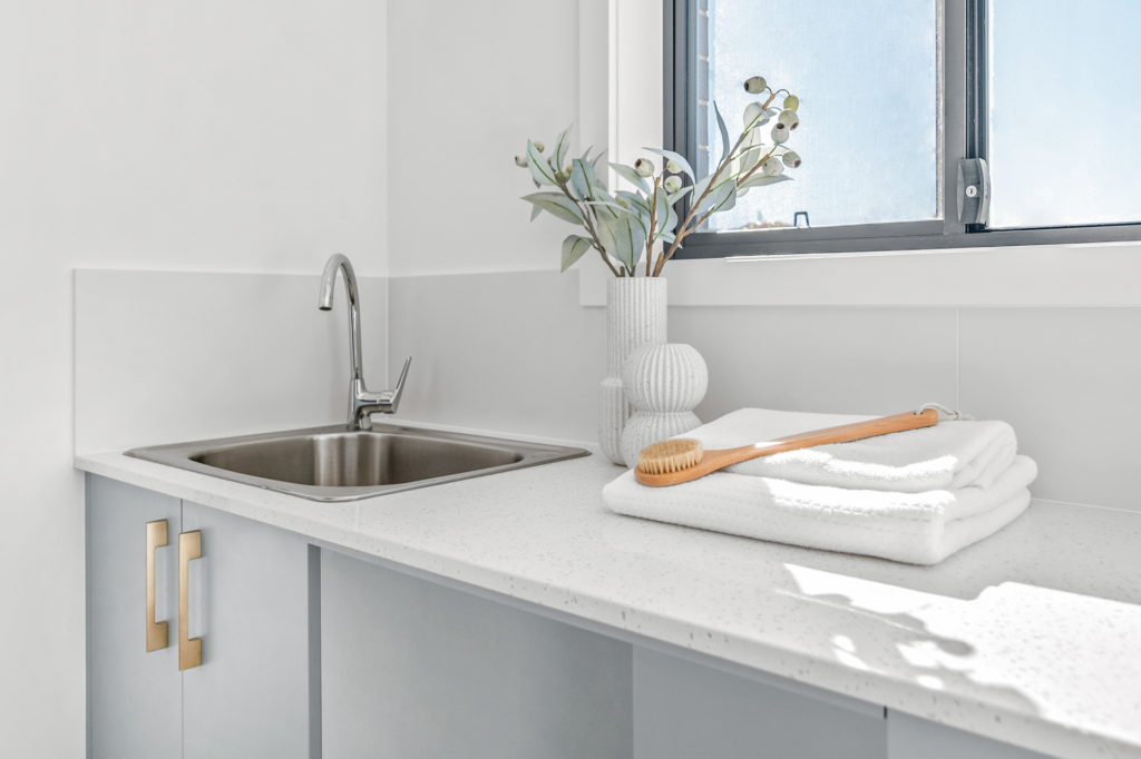 1_193DudleyRd-30-Bbluecrop