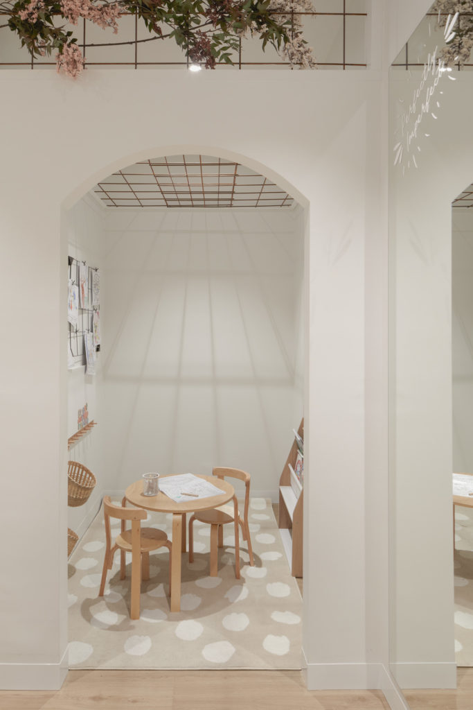 240215_ELK_Privvy_0116