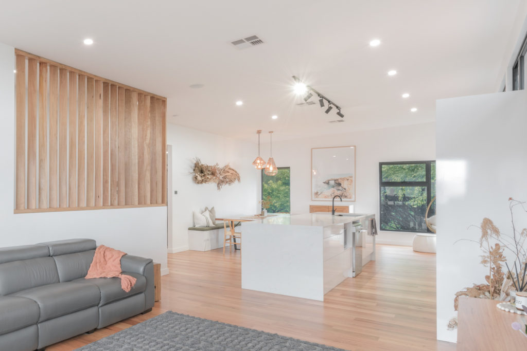 8. Lounge with Interior