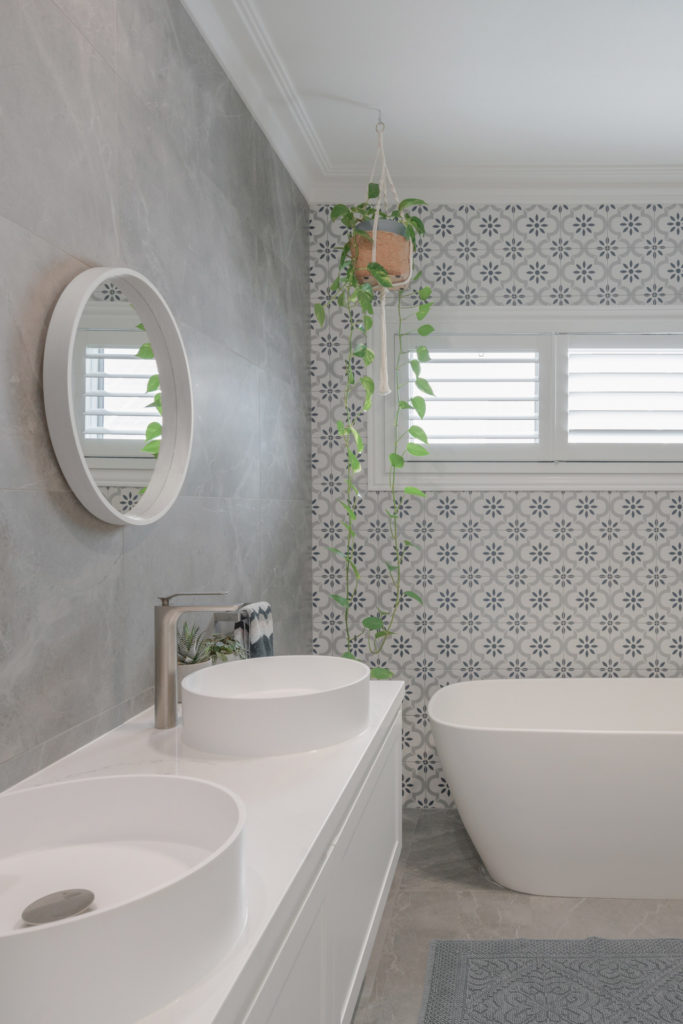 9. wide bathroom white