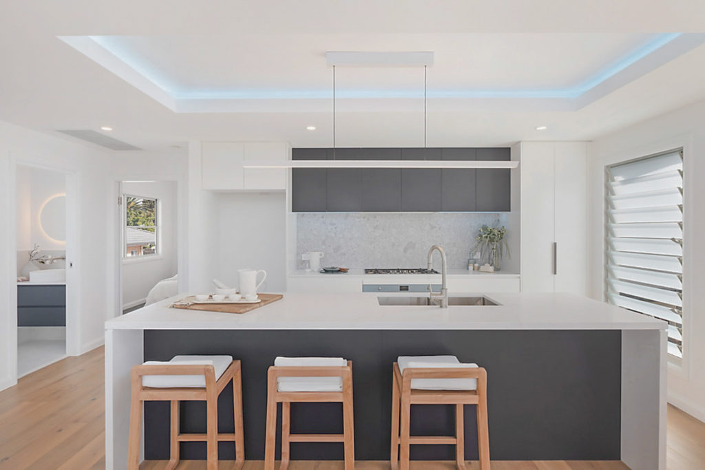 Downloaded-webres52773729-Kitchen