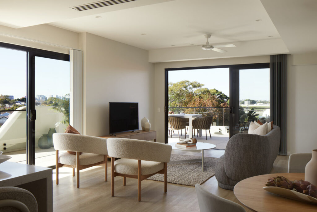 11 240514_ELK_OakTreeBrunkerRd-107